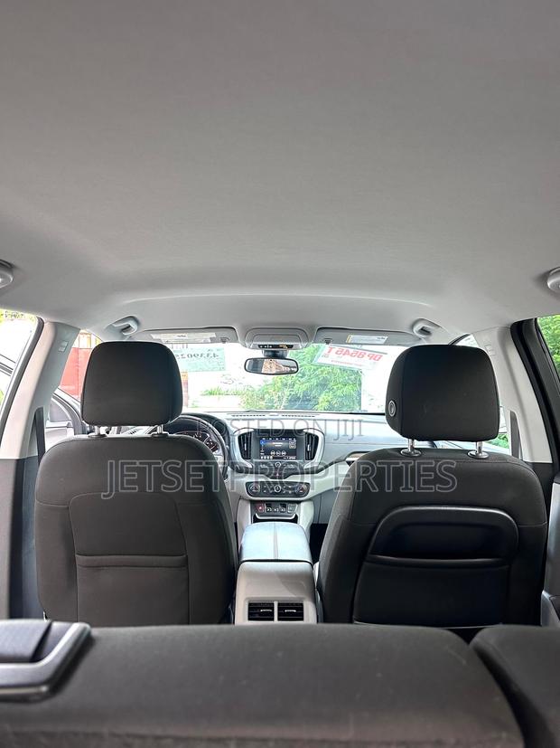 GMC Terrain SLE FWD 2019 Silver