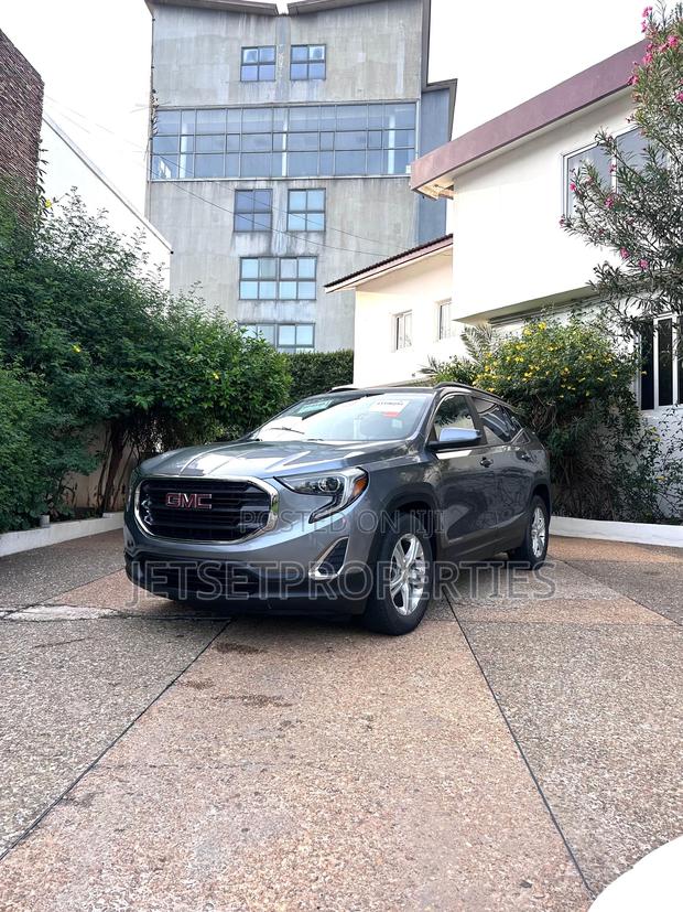 GMC Terrain SLE FWD 2019 Silver
