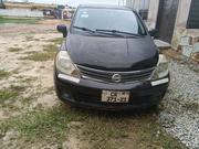 Nissan Versa 1.8 SL Hatchback 2010 Black for sale