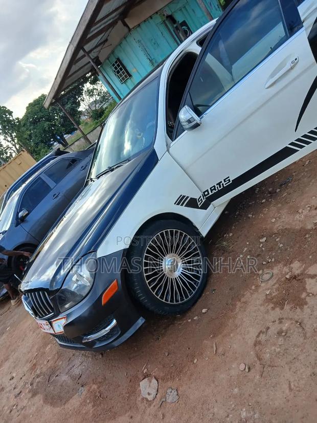 Mercedes-Benz C180 2005 White