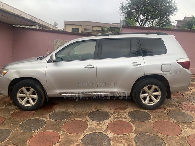 Toyota Highlander Limited 2010 Silver