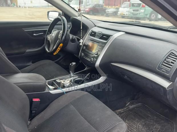 Nissan Altima 2015 Gray