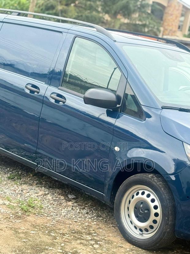Mercedes-Benz Metris 2.0 FWD 2016 Blue