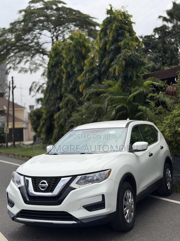 Nissan Rogue S AWD 2017 White