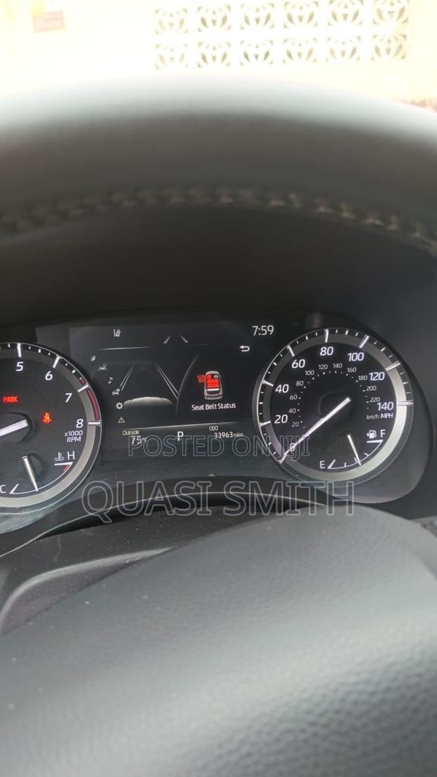 Toyota Highlander XLE 2021 Gray