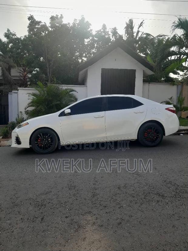 Toyota Corolla 2017 White