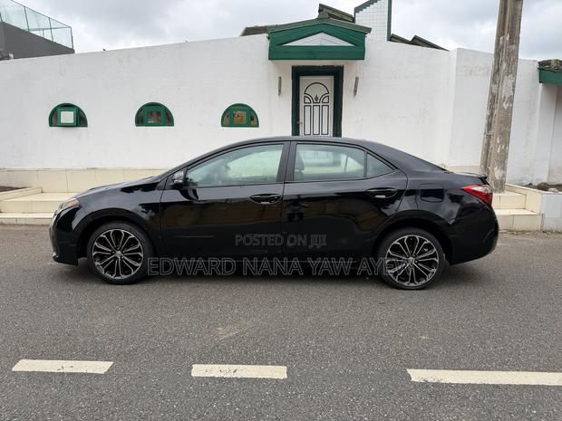 Toyota Corolla S 4dr Sedan (1.8L 4cyl CVT) 2015 Black