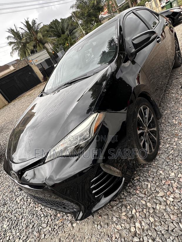 Toyota Corolla SE 4dr Sedan (1.8L 4cyl CVT) 2017 Black