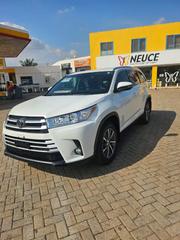Toyota Highlander 2018 White for sale