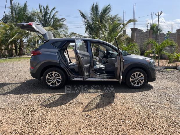 Hyundai Tucson Sport AWD 2017 Gray