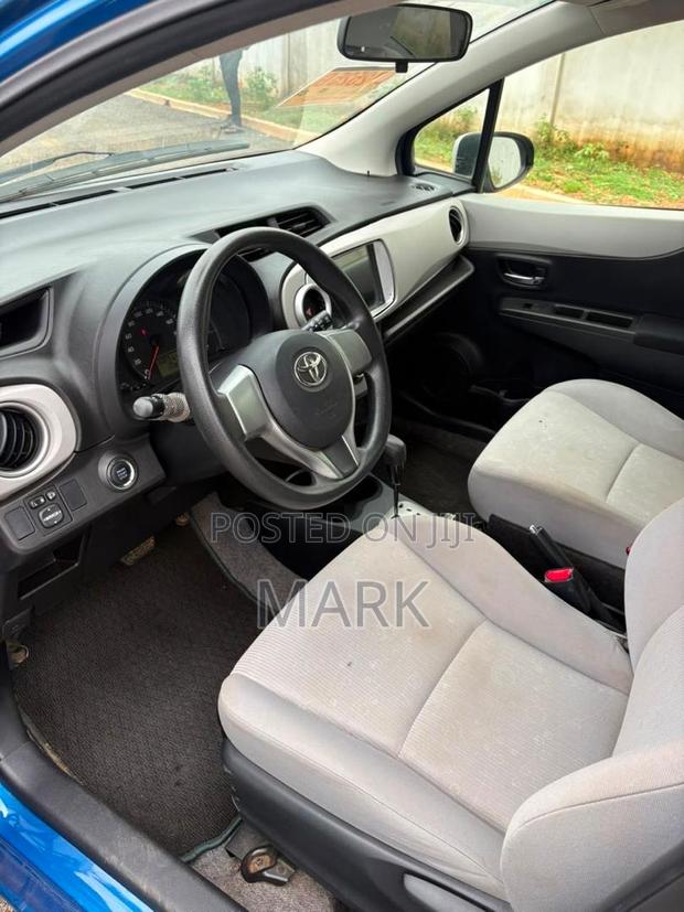 Toyota Vitz 2014 Blue