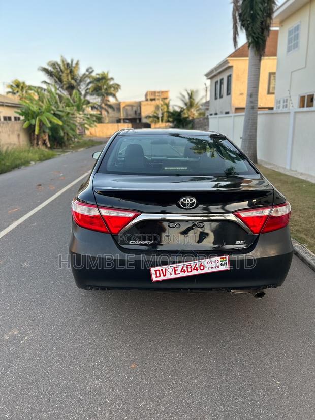 Toyota Camry 2017 Black