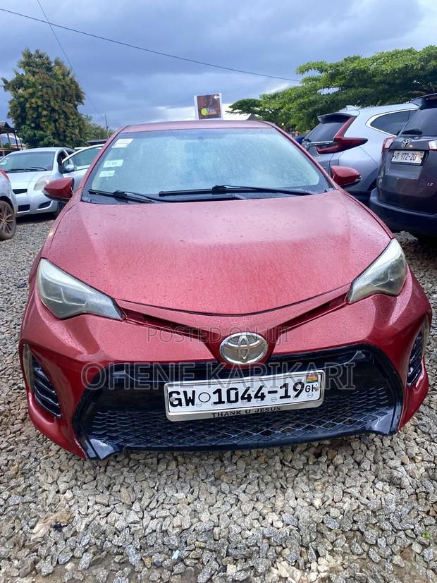 Toyota Corolla 2015 Red