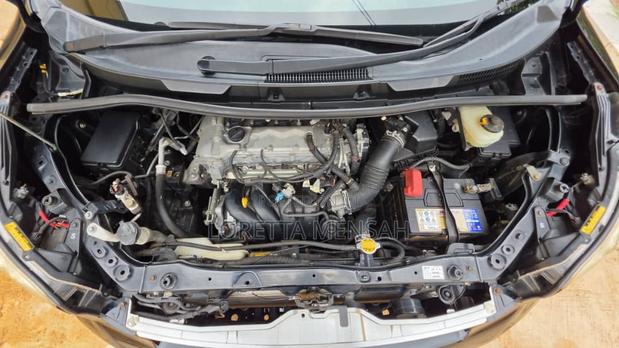 Toyota Voxy X 4WD 8-Seater 2012 Black