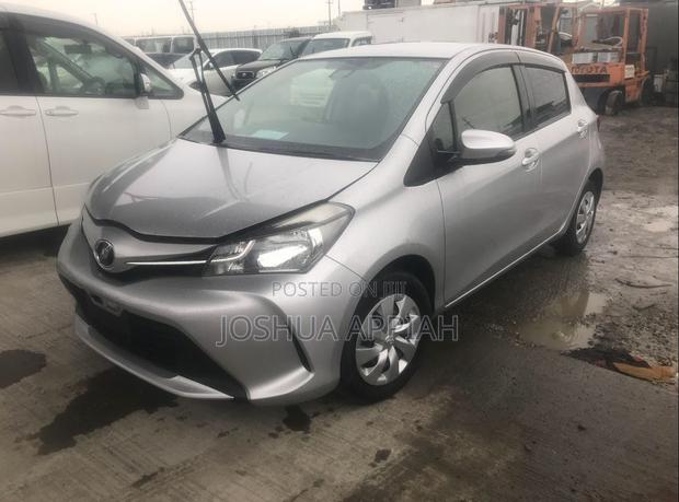 Toyota Vitz 1.3 AWD 5dr 2015 Silver