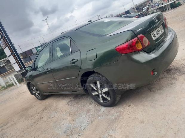 Toyota Corolla 2012 Green
