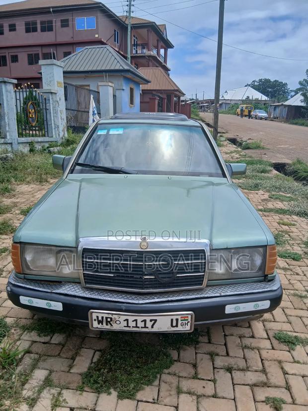 Mercedes-Benz 190E 1991 Green