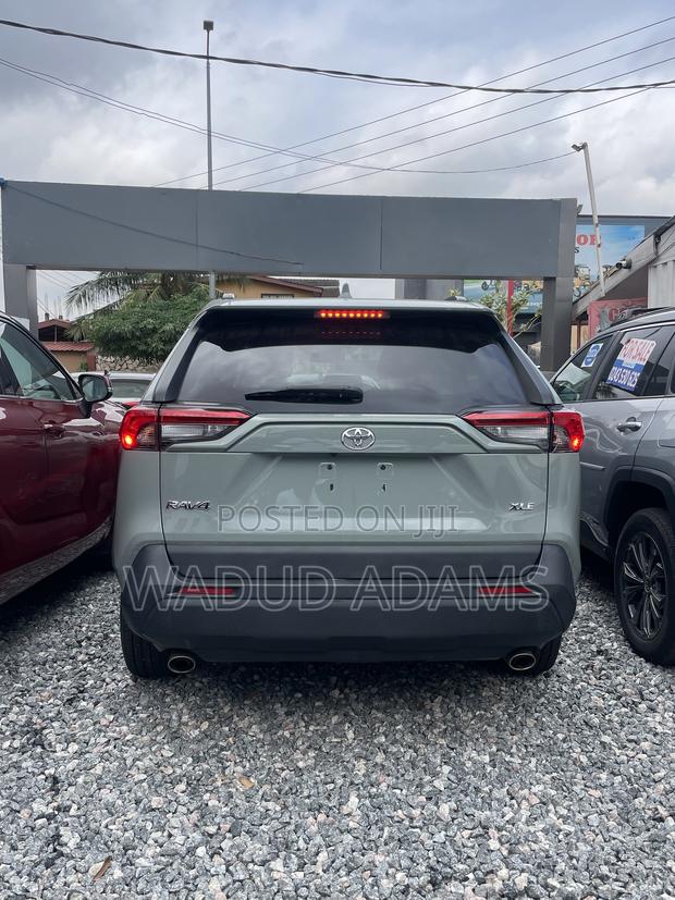 Toyota RAV4 2020 Gray