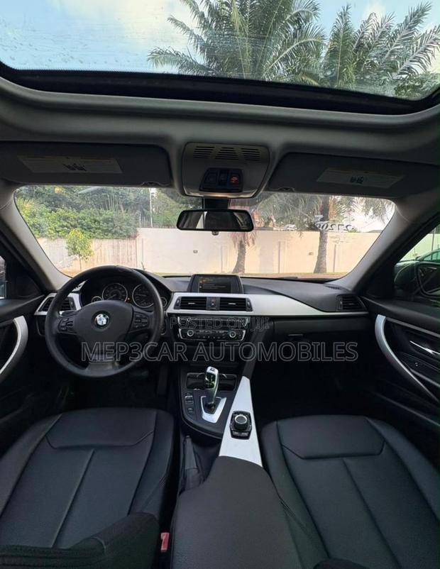 BMW 320i 2017 Gray