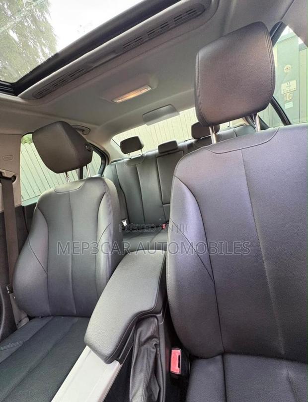 BMW 320i 2017 Gray