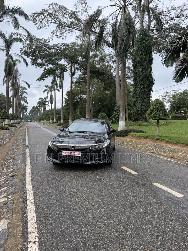 Honda Accord Touring 2.0T 2018 Black