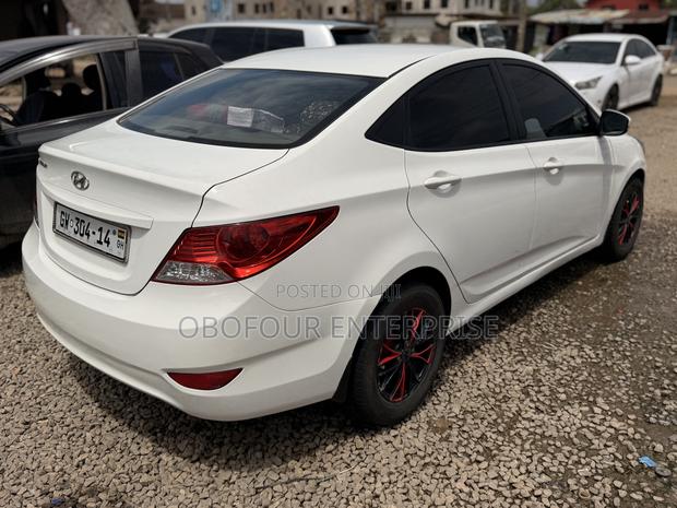 Hyundai Accent GLS 2013 White