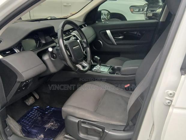 Land Rover Discovery Sport 2020 White