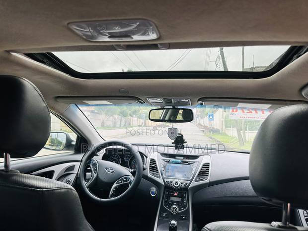 Hyundai Elantra Limited 4dr Sedan (1.8L 4cyl 6A) 2015 White