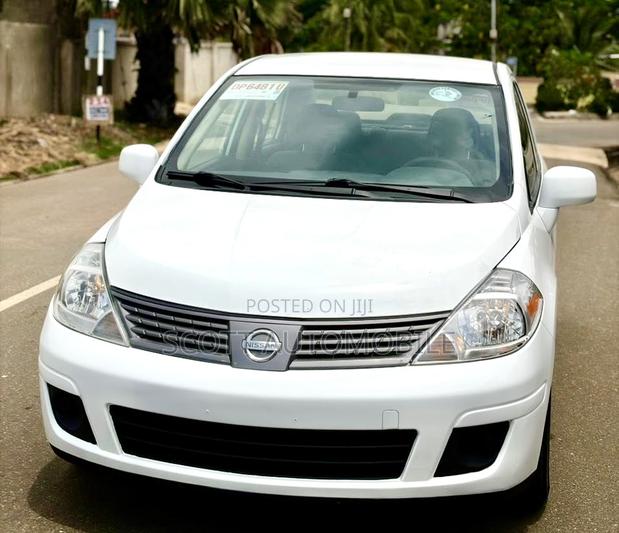 Nissan Versa 1.6 S Sedan CVT 2011 White