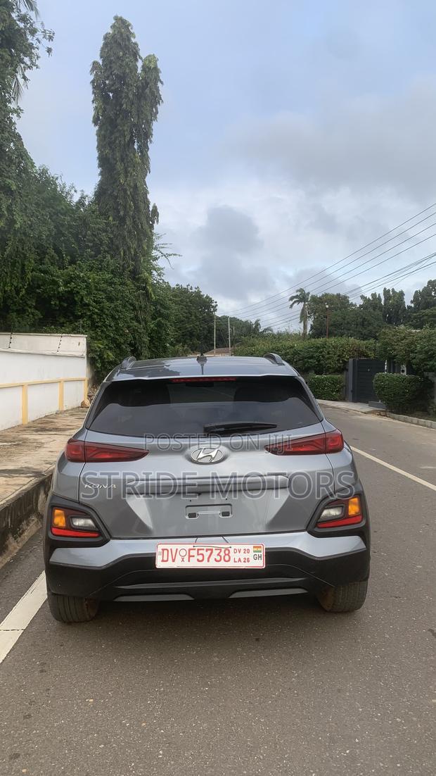 Hyundai Kona SEL 2021 Gray