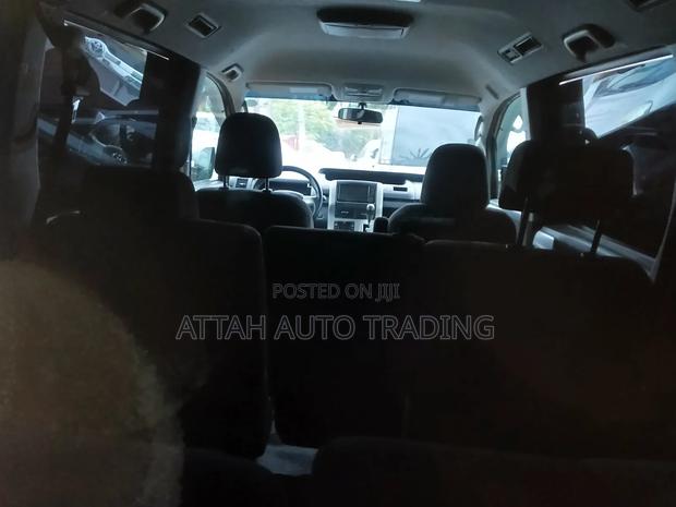 Toyota Voxy 2001 Black