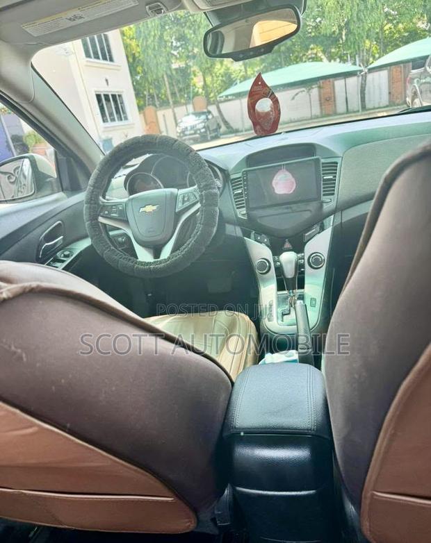 Chevrolet Cruze Eco 4dr Sedan (1.4L 4cyl Turbo 6M) 2015 Gold