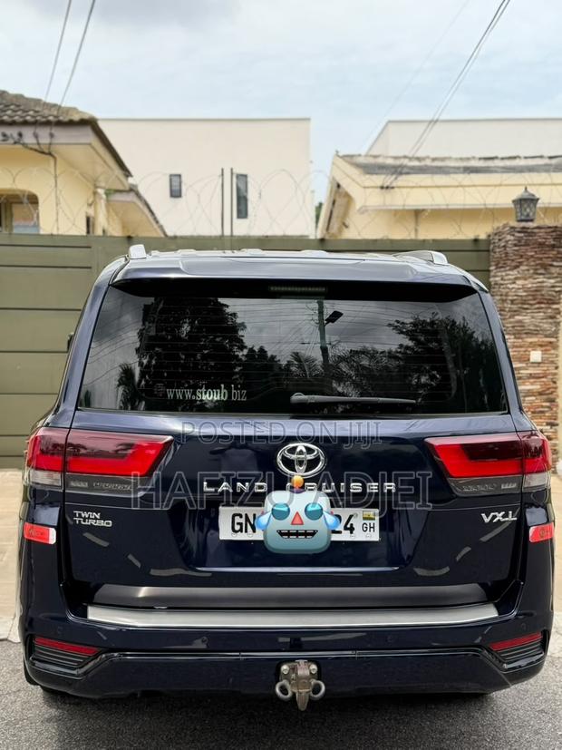 Toyota Land Cruiser 2023 Black