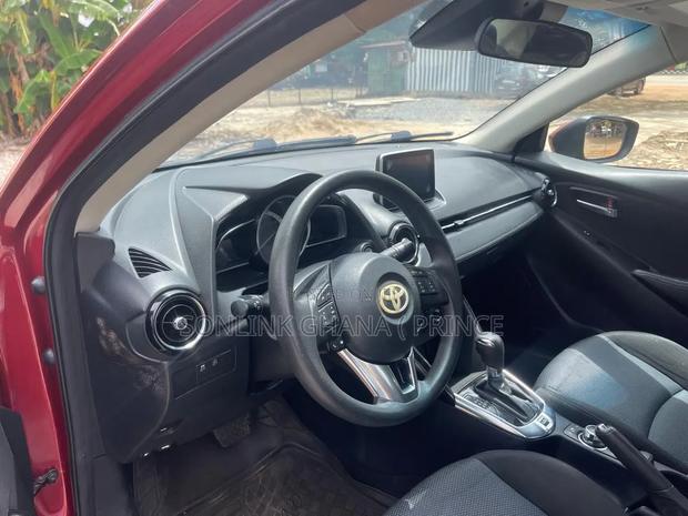 Toyota Yaris iA 1.5 FWD 2018 Red