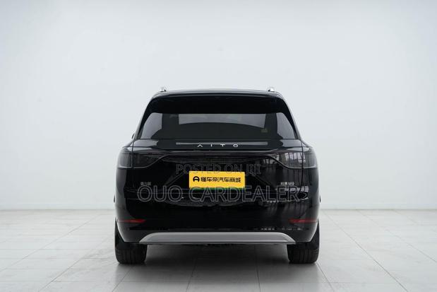 New AITO M9 1.5 Hybrid EREV AWD 2024 Black