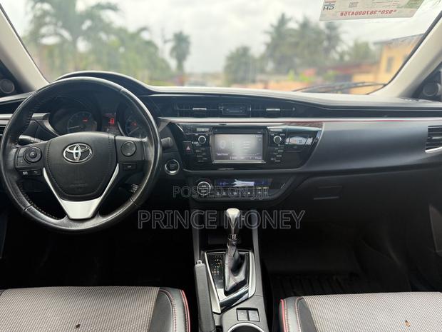 Toyota Corolla 2016 White