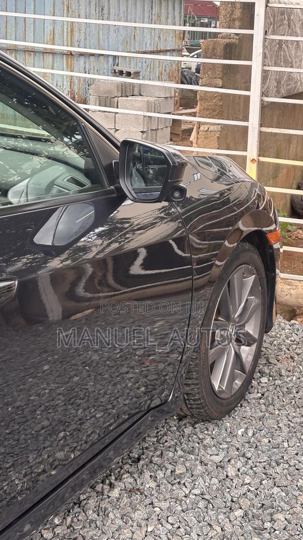 Honda Civic EX Sedan 2020 Gray