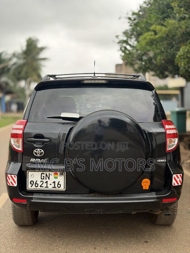 Toyota RAV4 2012 Black