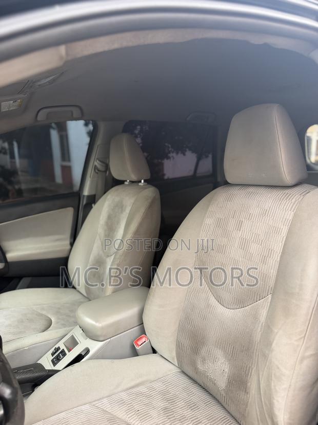 Toyota RAV4 2012 Black