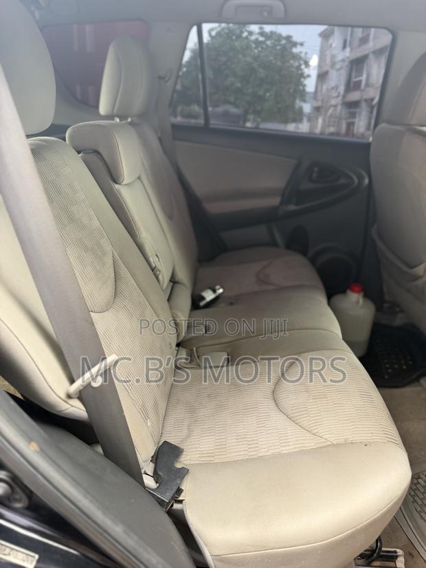 Toyota RAV4 2012 Black