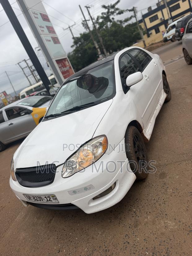 Toyota Corolla 2008 White