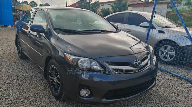 Toyota Corolla 2013 Gray