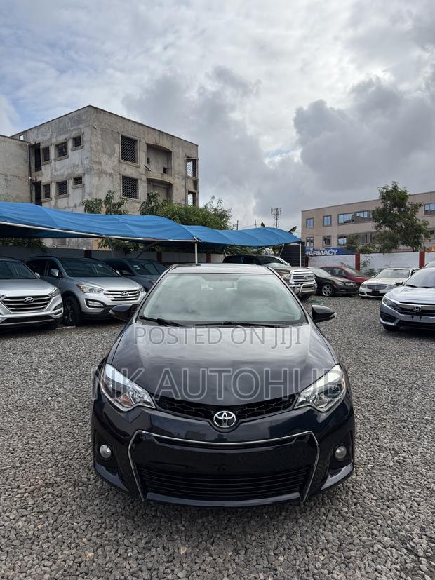 Toyota Corolla S 4dr Sedan (1.8L 4cyl CVT) 2015 Black