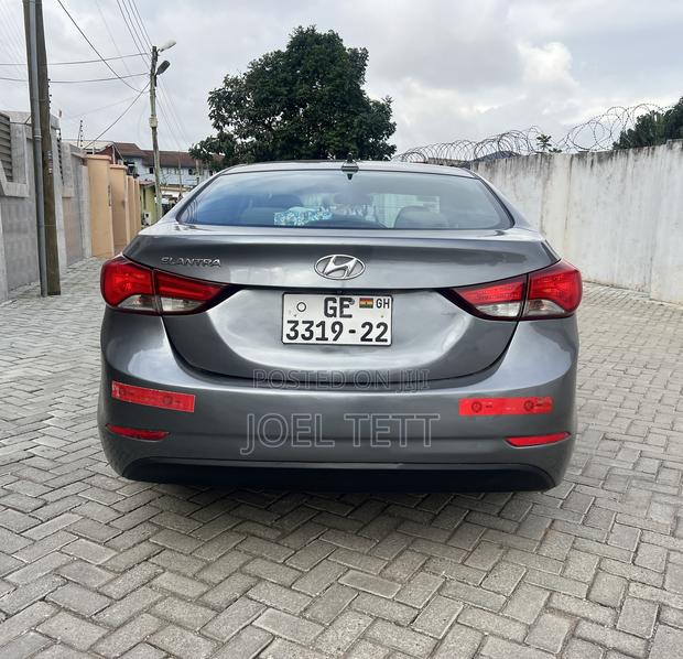 Hyundai Elantra 2016 Gray