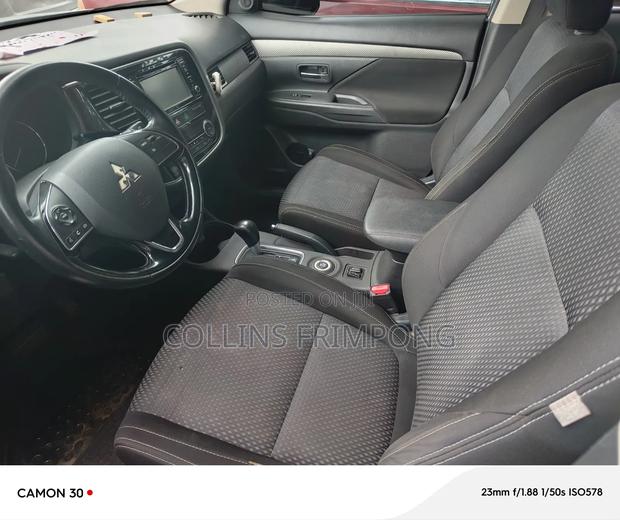Mitsubishi Outlander 2016 Silver