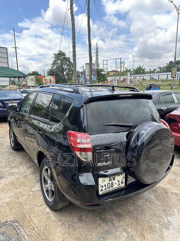 Toyota RAV4 2011 Black