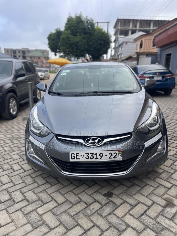 Hyundai Elantra SE Sedan FWD (1.8L 4cyl 6A) 2016 Gray