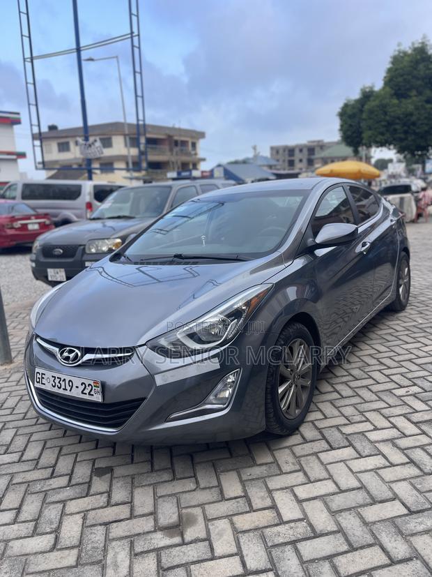 Hyundai Elantra SE Sedan FWD (1.8L 4cyl 6A) 2016 Gray
