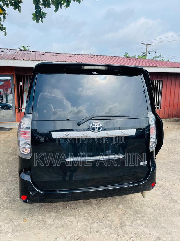 Toyota Voxy ZS Kirameki III 2WD 7-Seater 2013 Black