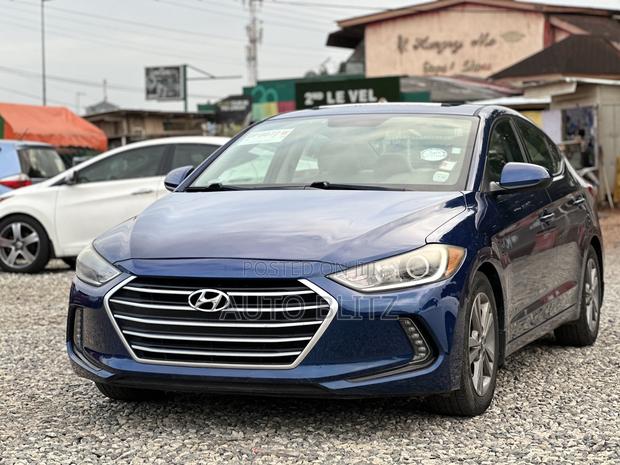 Hyundai Elantra 2018 Blue